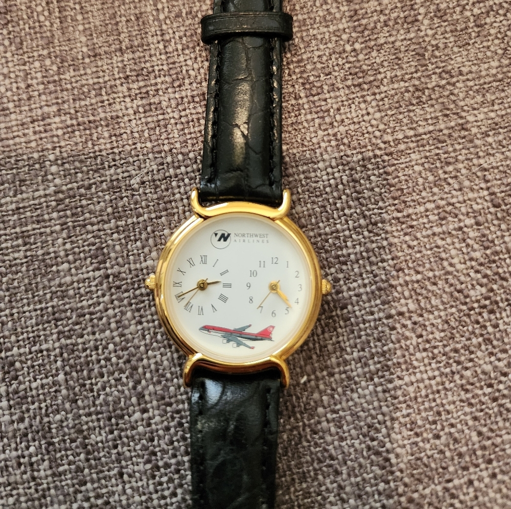 Northwest Airlines Dual Time Zones Watch with Two Display Wristwatch NIB MINT!